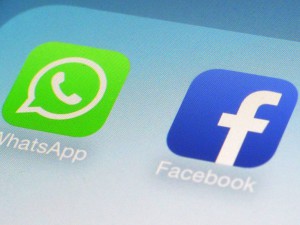 Facebook kupuje WhatsApp