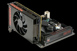 AMD Radeon R9 Nano plsoca ITX