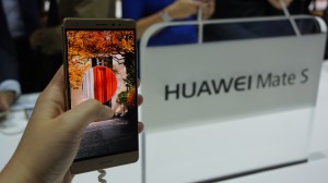 Huawei Mate S moc dotika