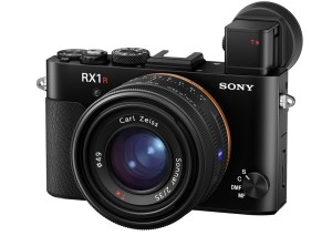 RX1RII_right_front_evf_eyecup