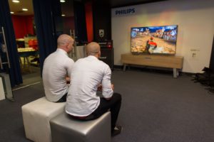 FB Acrobatics - Filip in Blaz igrata igre on-line na AmbiLux TV