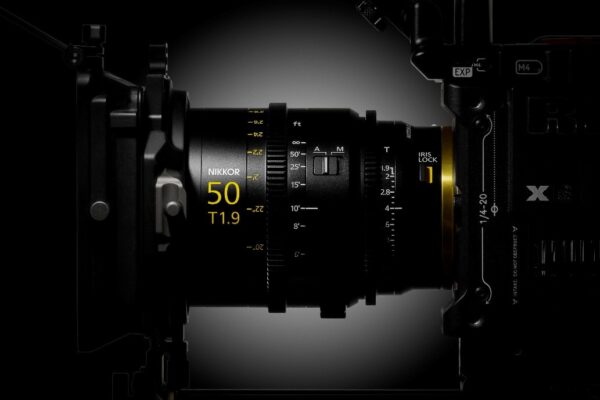 Nikon se podaja v kinematografske vode