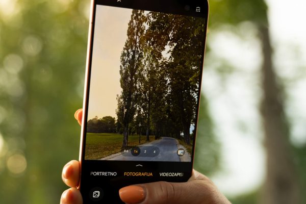 Kako s telefonom ujeti jesen v najlepši svetlobi